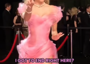 ออร่าฟาดจริง! LISA ครองอันดับหนึ่ง Emmy แห่งปี สมมงระดับอินเตอร์ ฮ็อตแบบไม่ต้องอวย