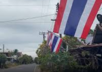 สุรินทร์ประกาศพื้นที่สีแดงชายแดน สั่งห้ามคนนอกเข้า คนในดับไฟ เขมรระดมยิงหนัก