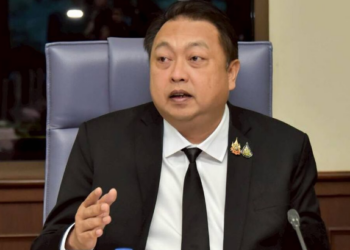 เดือดชลบุรี เขต 1 “สุชาติ” จ่อลงสมัคร “ไอซ์ รักชนก” ขอชน หลังเจ้าของพื้นที่เดิมย้ายซบพรรคประชาชน