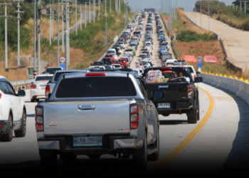 คนแห่กลับกรุงเทพ เส้นทางไหนใช้เวลานานเป็นพิเศษ?