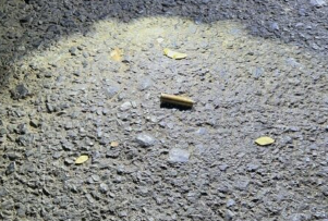 โหดเกินมนุษย์! เด็ก 13 นั่งเล่นกับเพื่อนดีๆ เจอแก๊งโจ๋นับ 10 บุกตะโกนใส่ก่อนชักปืนยิงทะลุคอดับสลด พยานแฉนาทีสังหารอย่างไร้เหตุผล!