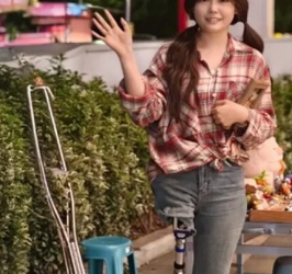 หัวอกคนเป็นลูก! สาวจีนป่วยมะเร็งกระดูกสุดช็อก ถูกแม่แท้ๆ ด่าเป็น “ภาระ” ก่อนทิ้งให้สู้เพียงลำพังจนต้องตัดขา ชาวเน็ตแห่ส่งกำลังใจปนสาปแช่งครอบครัวไร้ใจ