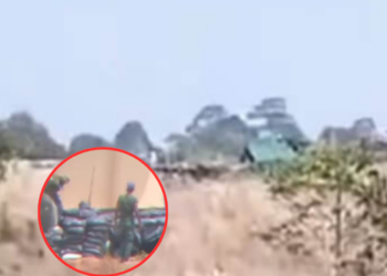 ทหารกัมพูชาขนแบ็กโฮเข้าพื้นที่ฐานจอมวย ขุดคูเลตรุกล้ำแนวสันปันน้ำฝั่ง ชำราก