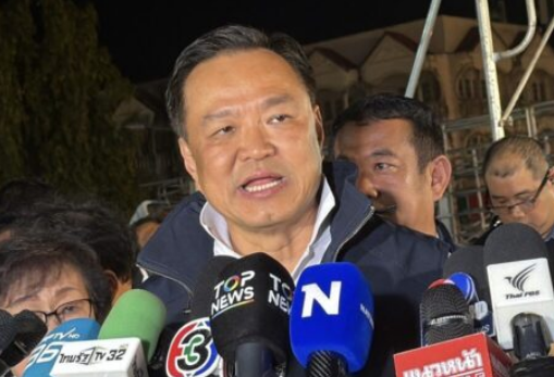 นายกฯ ชี้เหตุเผากว่าหมื่นไร่เกิดจากบริหารบกพร่อง โวถ้าเลือกกลับไป เรื่องแบบนี้ไม่เกิดขึ้นแน่นอน