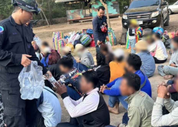 จับแรงงานเขมร 67 คน หนีความอดอยาก-ไร้งาน เสี่ยงชีวิตลอบข้ามแดนเข้าไทย